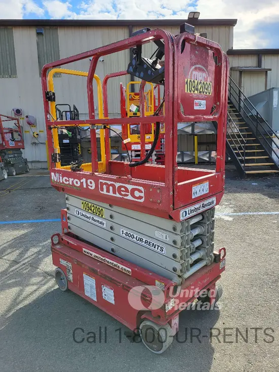 2019 MEC MICRO 19 Scissor Lift