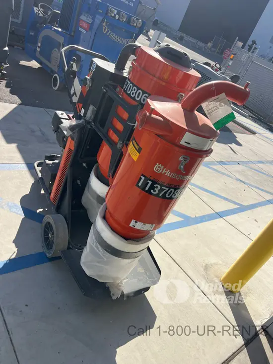 2022 Husqvarna T4000P SC Vacuum