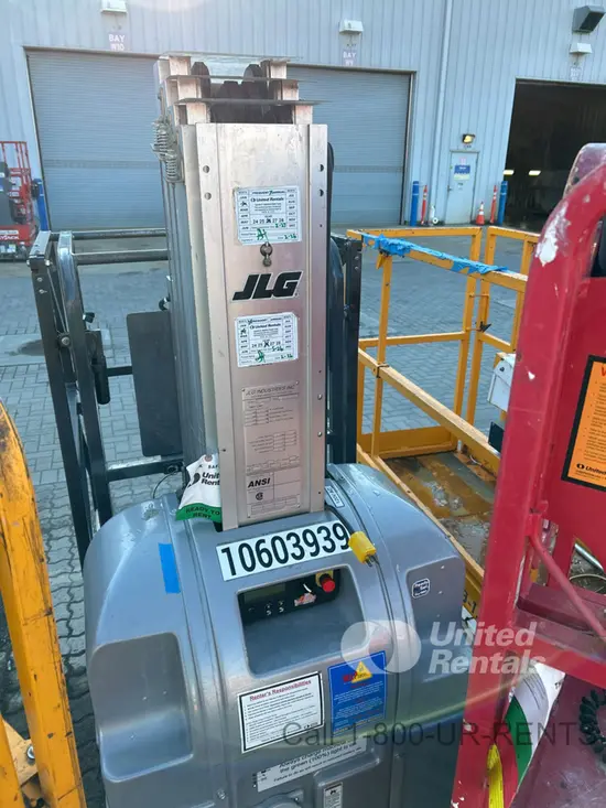 2017 JLG 20MVL Self-Propelled One-Person Lift