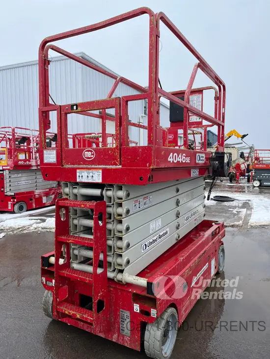 2017 MEC 4046SE Scissor Lift