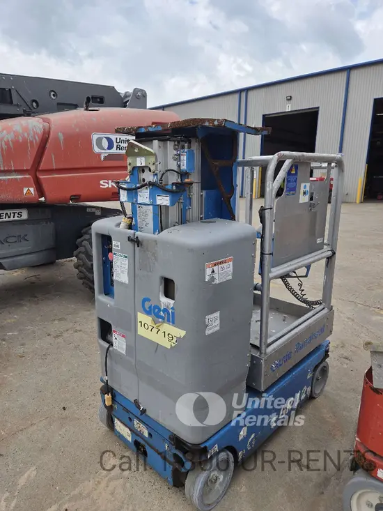 2018 Genie GR-12 Self-Propelled One-Person Lift