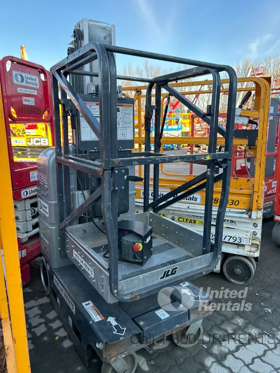 2017 JLG 20MVL Self-Propelled One-Person Lift