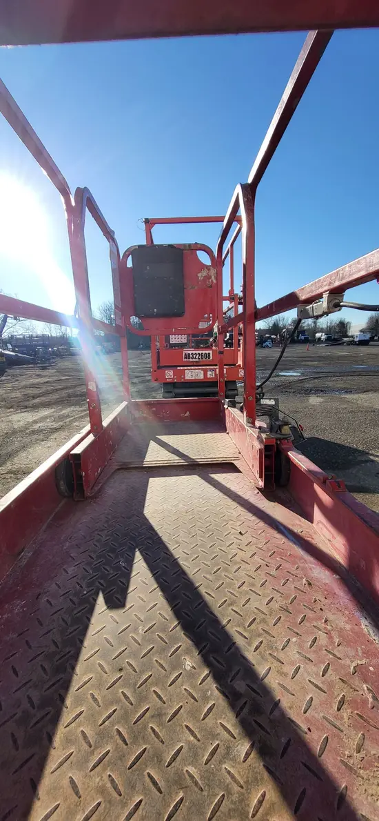2018 MEC 1330SE Scissor Lift
