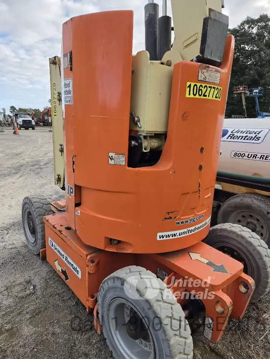 2017 JLG E300AJP Articulating Boom Lift