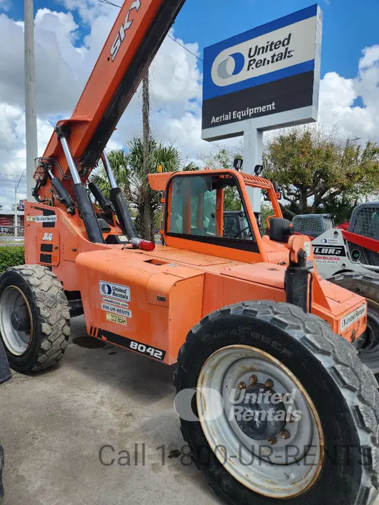 2018 SKYTRAK 8042 Forklift