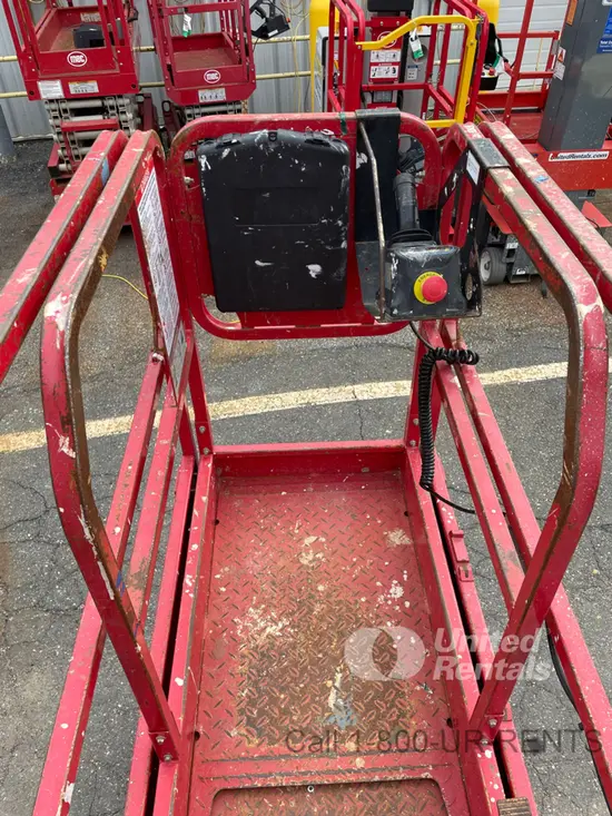 2019 MEC MICRO 19 Scissor Lift