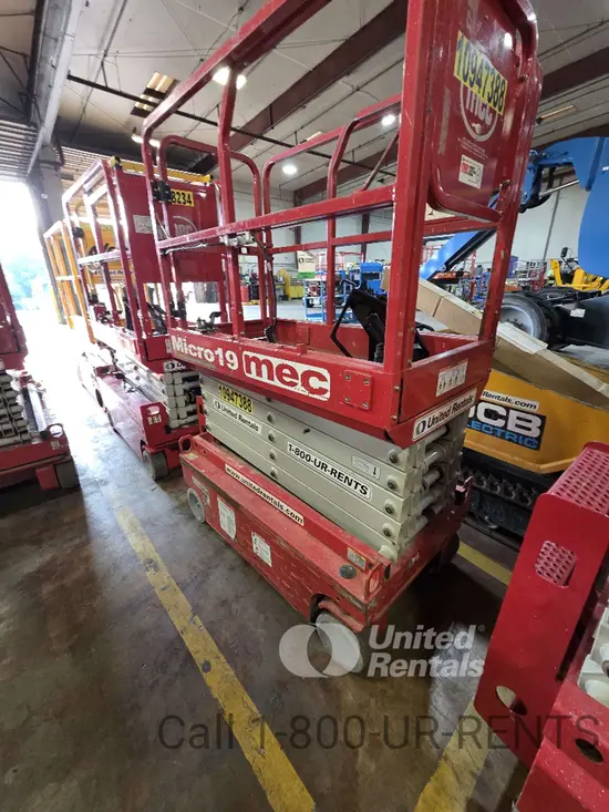 2019 MEC MICRO 19 Scissor Lift