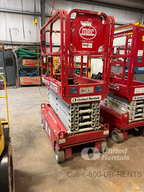 2019 MEC MICRO 19 Scissor Lift