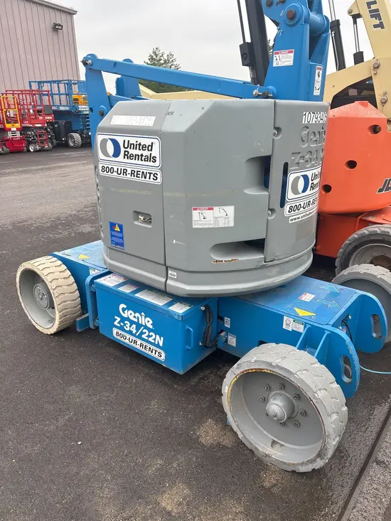 Used 2018 Genie Z-34/22N Articulating Boom Lift For Sale in Earth