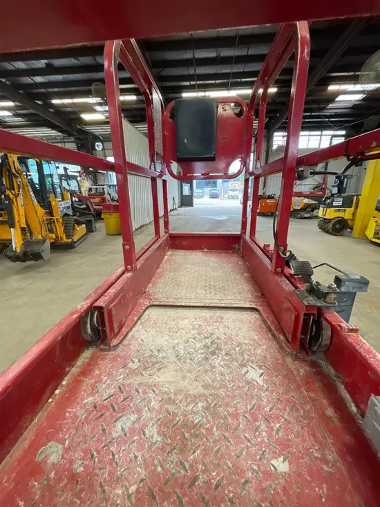 2019 MEC MICRO 19 Scissor Lift