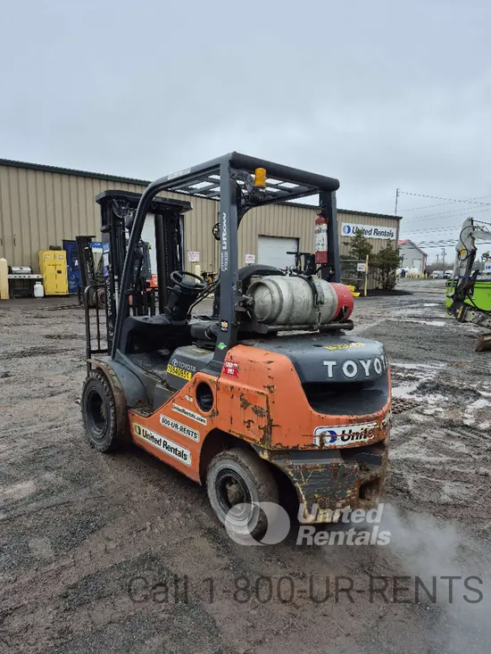 2018 Toyota 8FGU25 Warehouse Forklift