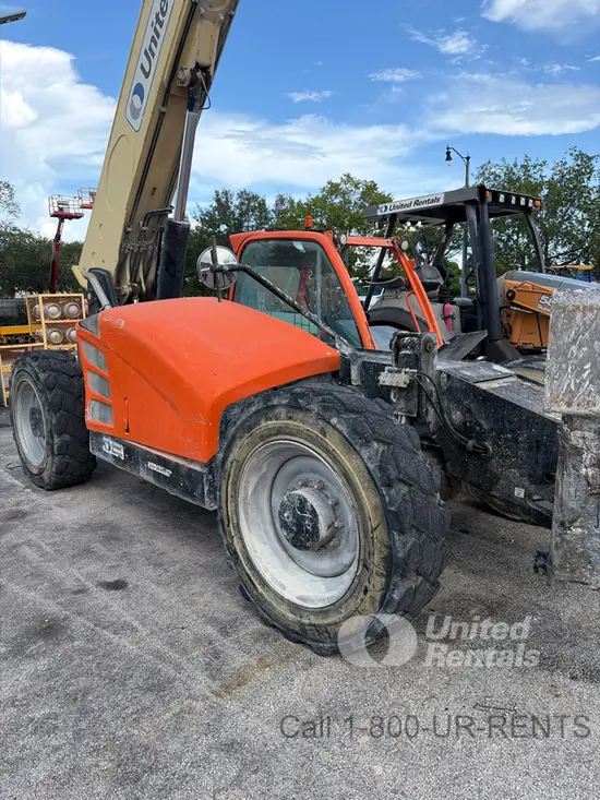 2018 JLG 1055 Forklift