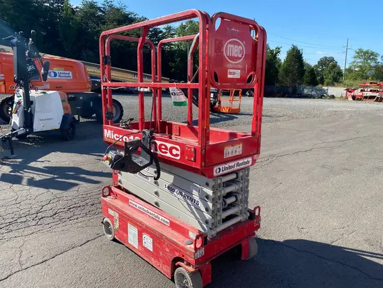 2019 MEC MICRO 19 Scissor Lift