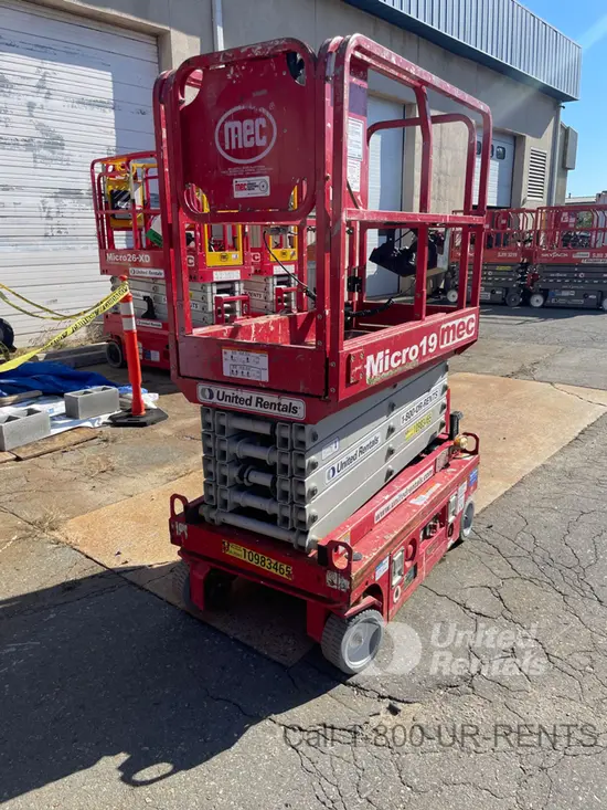 2019 MEC MICRO 19 Scissor Lift