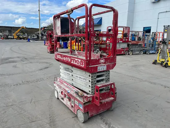 2018 MEC MICRO 19 Scissor Lift