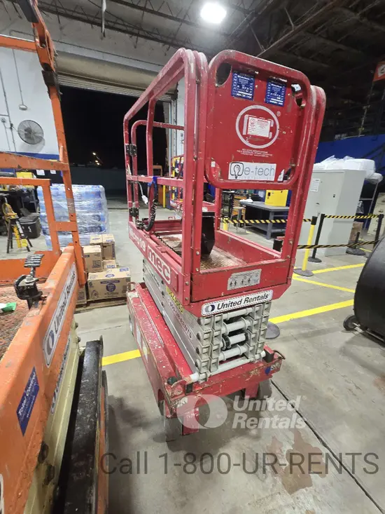 2018 MEC MICRO 19 Scissor Lift