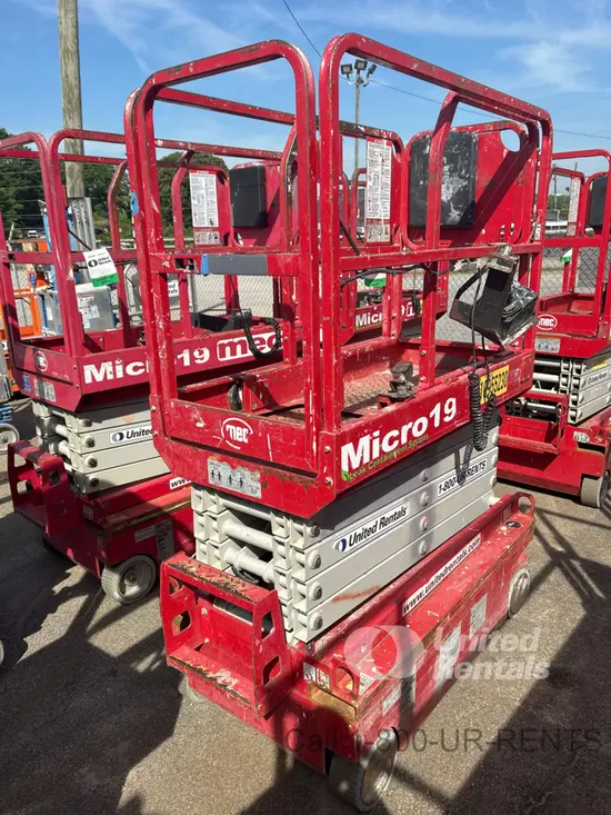 2019 MEC MICRO 19 Scissor Lift