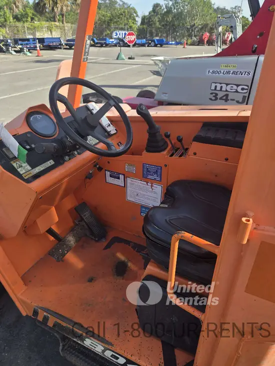 2018 SKYTRAK 8042 Forklift