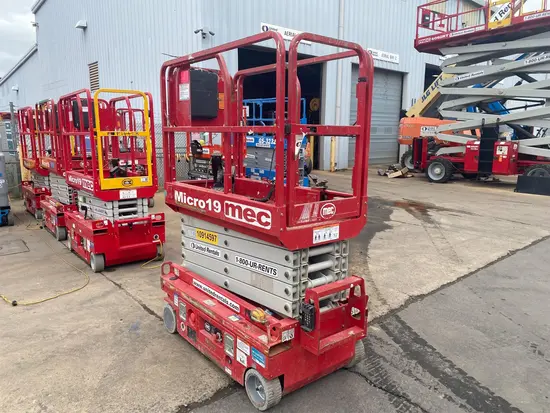 2019 MEC MICRO 19 Scissor Lift