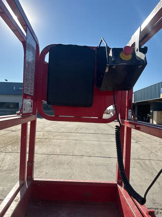 2019 MEC MICRO 19 Scissor Lift