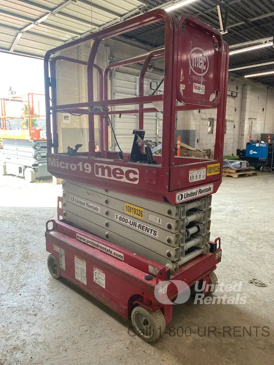 2018 MEC MICRO 19 Scissor Lift