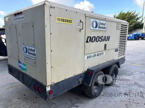 2020 Doosan XP825/HP750WCU Air Compressor