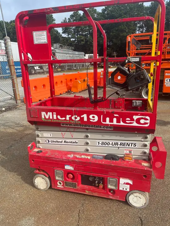 2022 MEC MICRO 19 Scissor Lift