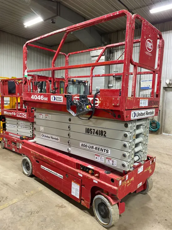 2017 MEC 4046SE Scissor Lift
