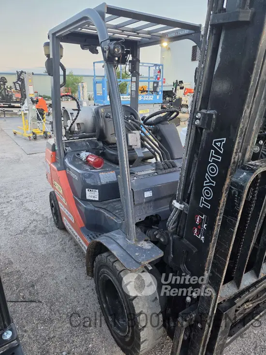 2020 Toyota 8FGU25 Warehouse Forklift