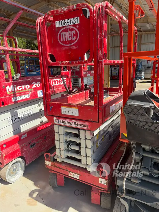 2020 MEC MICRO 19 Scissor Lift