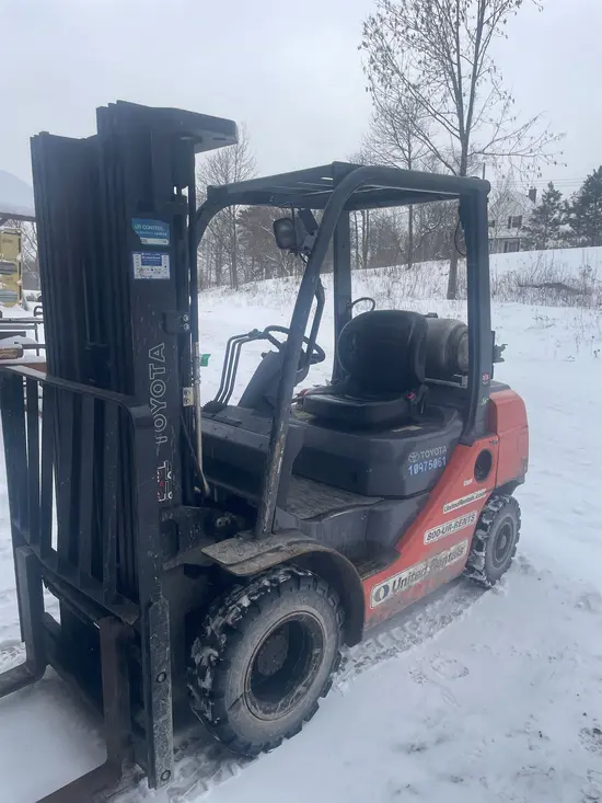 2019 Toyota 8FGU25 Warehouse Forklift