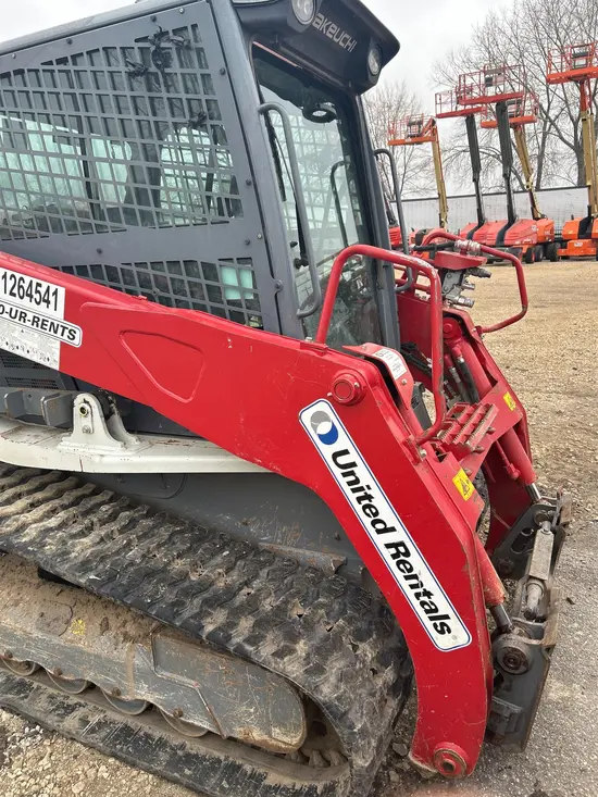 2021 Takeuchi TL12V2-CR Track Loader