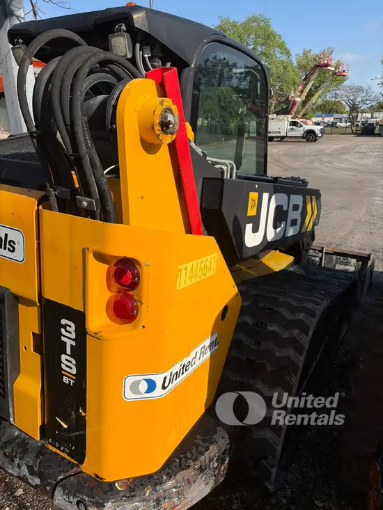 2022 JCB 3TS-8T Track Loader