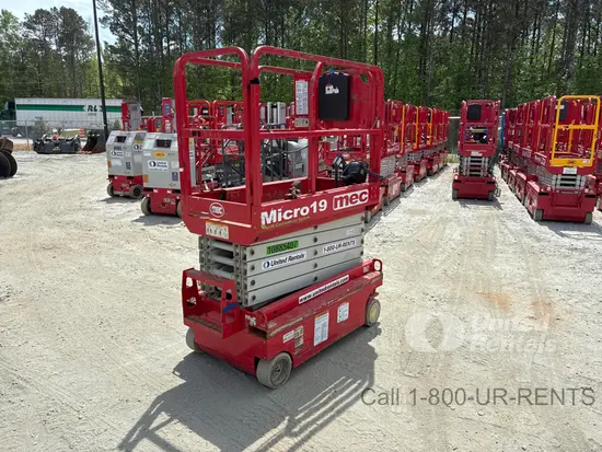 2019 MEC MICRO 19 Scissor Lift