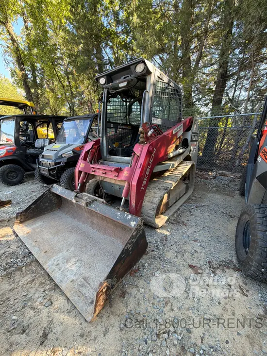 2021 Takeuchi TL8R2-CR Track Loader