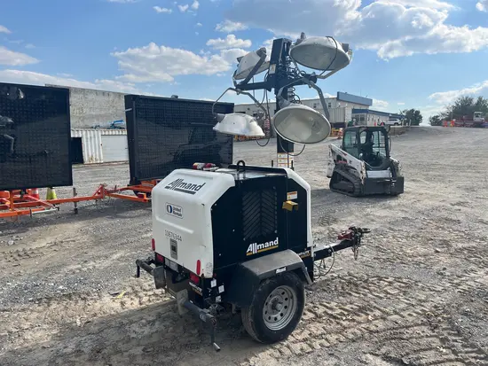 2017 Allmand NIGHT-LITE PRO Portable Light Tower