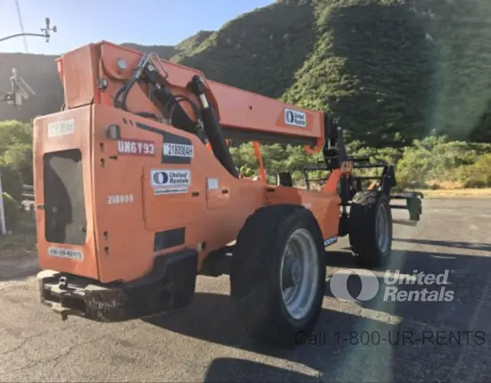 2018 SKYTRAK 10054 Forklift