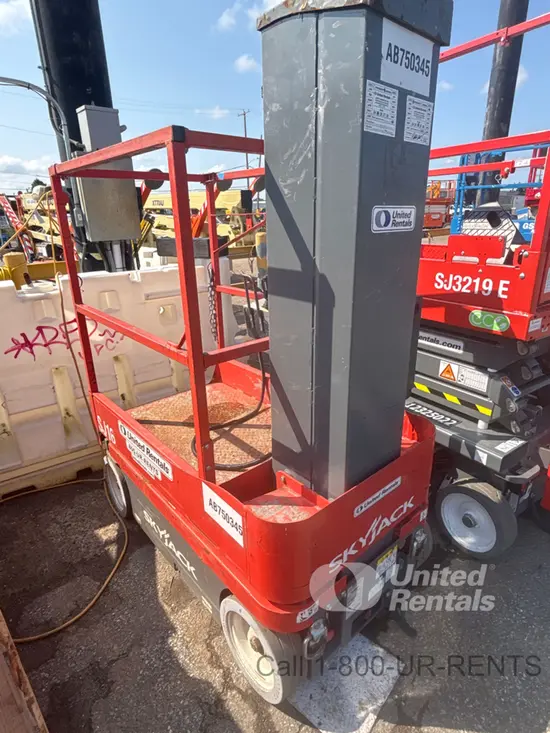 2018 Skyjack SJ16 Self-Propelled One-Person Lift
