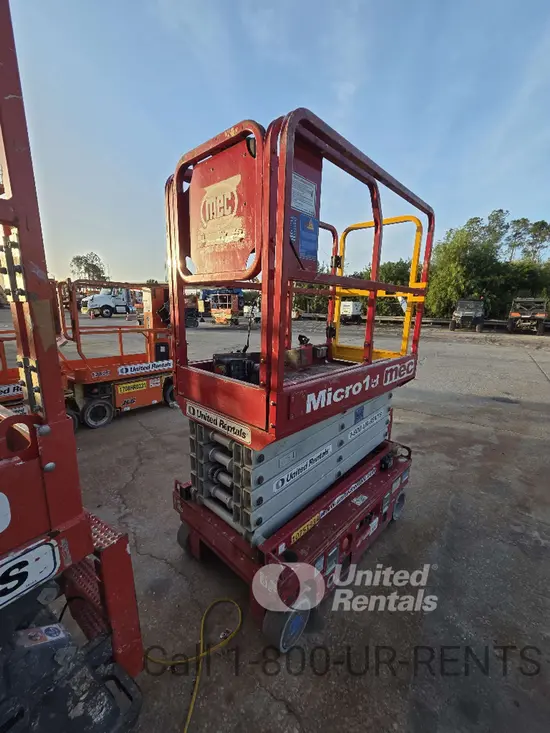 2018 MEC MICRO 19 Scissor Lift