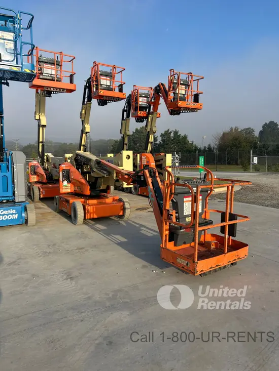 2013 JLG E400AJPN Articulating Boom Lift