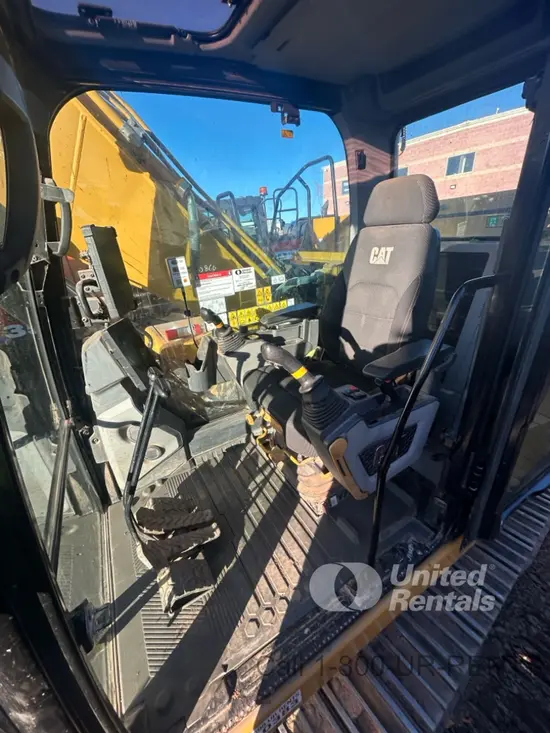 2019 CAT 320 Excavator