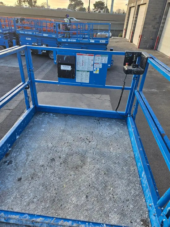 2017 Genie GS-5390 RT Rough Terrain Scissor Lift