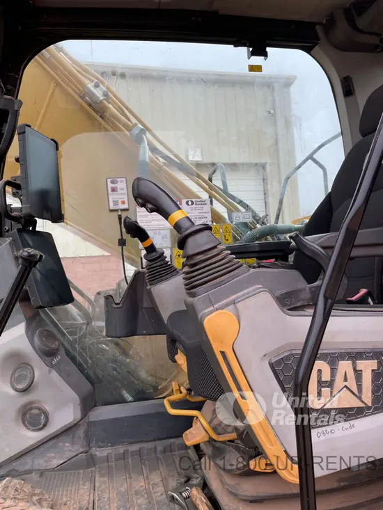 2019 CAT 320 Excavator