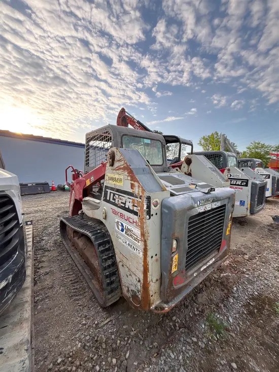 2018 Takeuchi TL12R2-R Track Loader