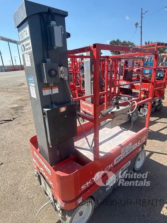 2018 Skyjack SJ12 Self-Propelled One-Person Lift