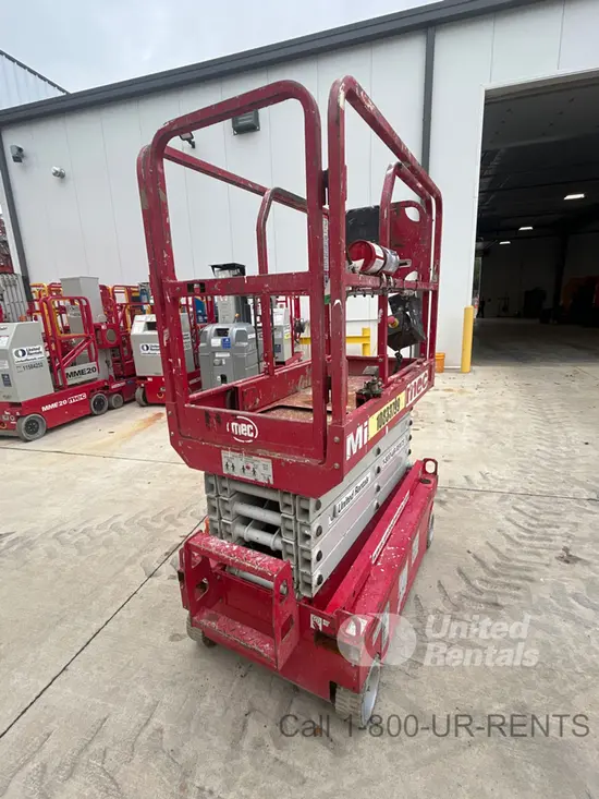 2018 MEC MICRO 19 Scissor Lift