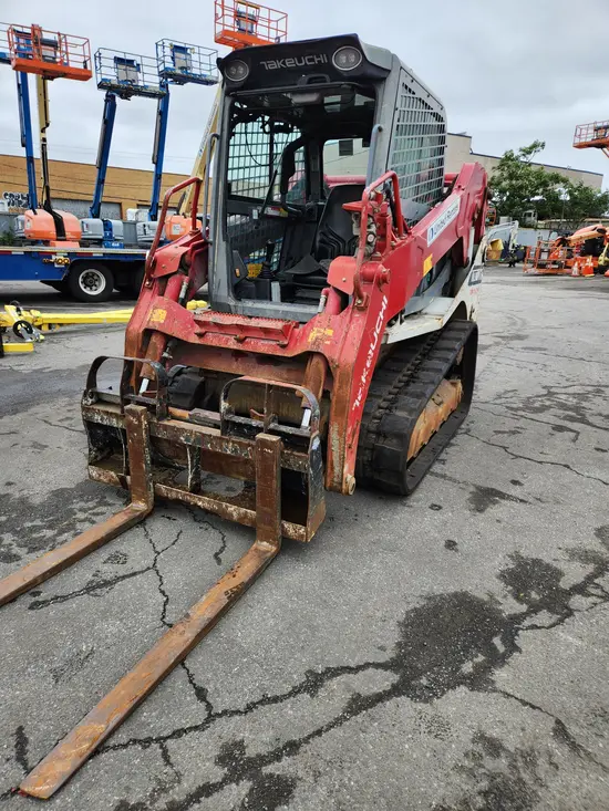2019 Takeuchi TL10V2-CR Track Loader