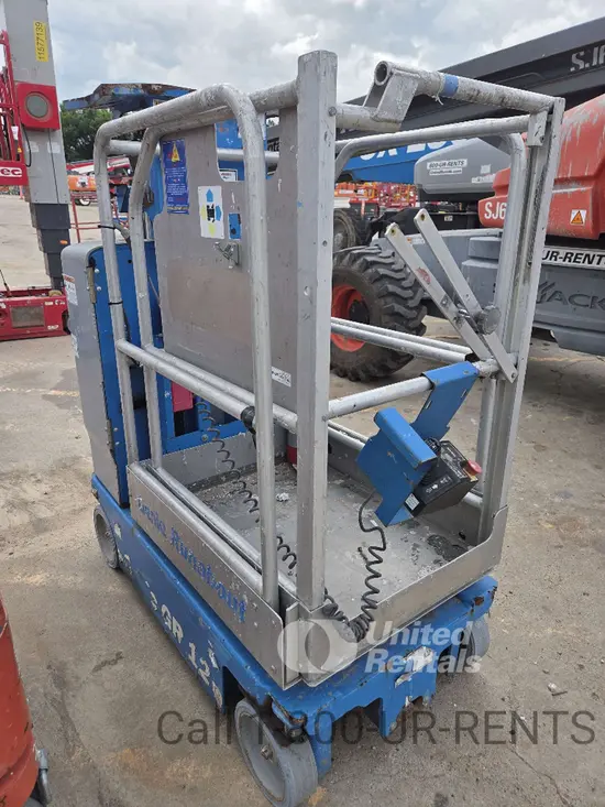 2018 Genie GR-12 Self-Propelled One-Person Lift