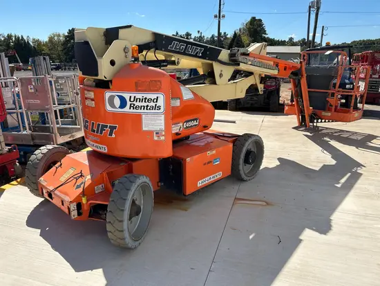 2015 JLG E450AJ Articulating Boom Lift