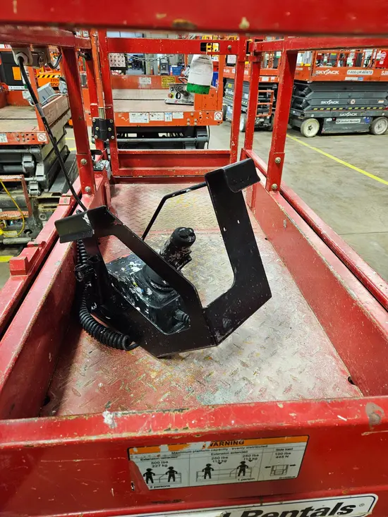 2018 MEC MICRO 19 Scissor Lift